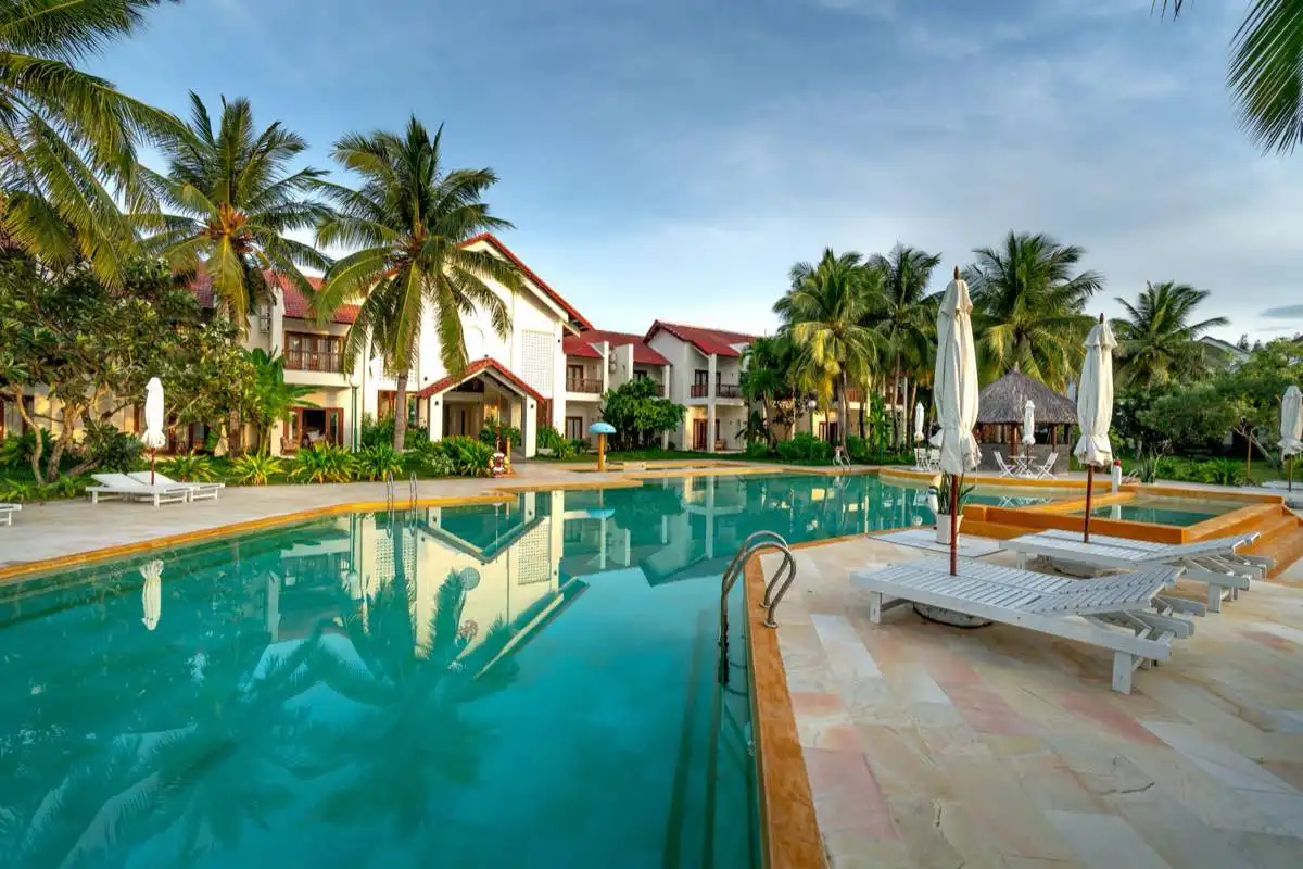 Pool Resurfacing & Replastering in Oxnard, CA
