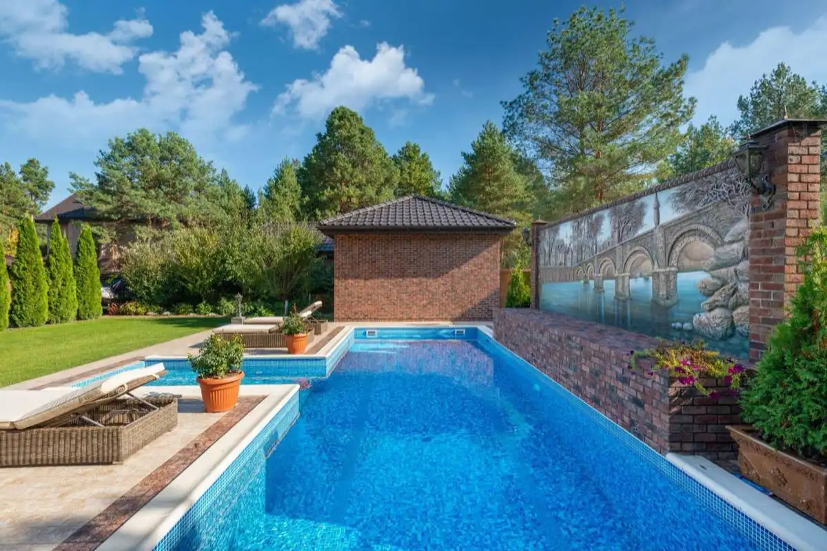 Weekly Pool Cleaning & Service in Oxnard, CA